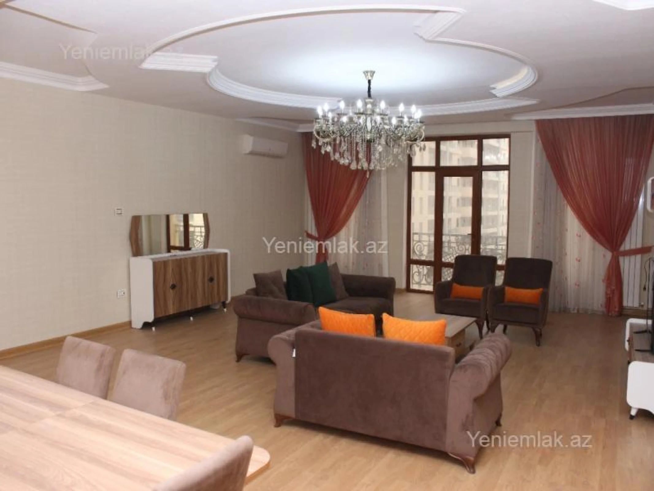 Satılır 4 otaqlı yeni tikili 220 m²