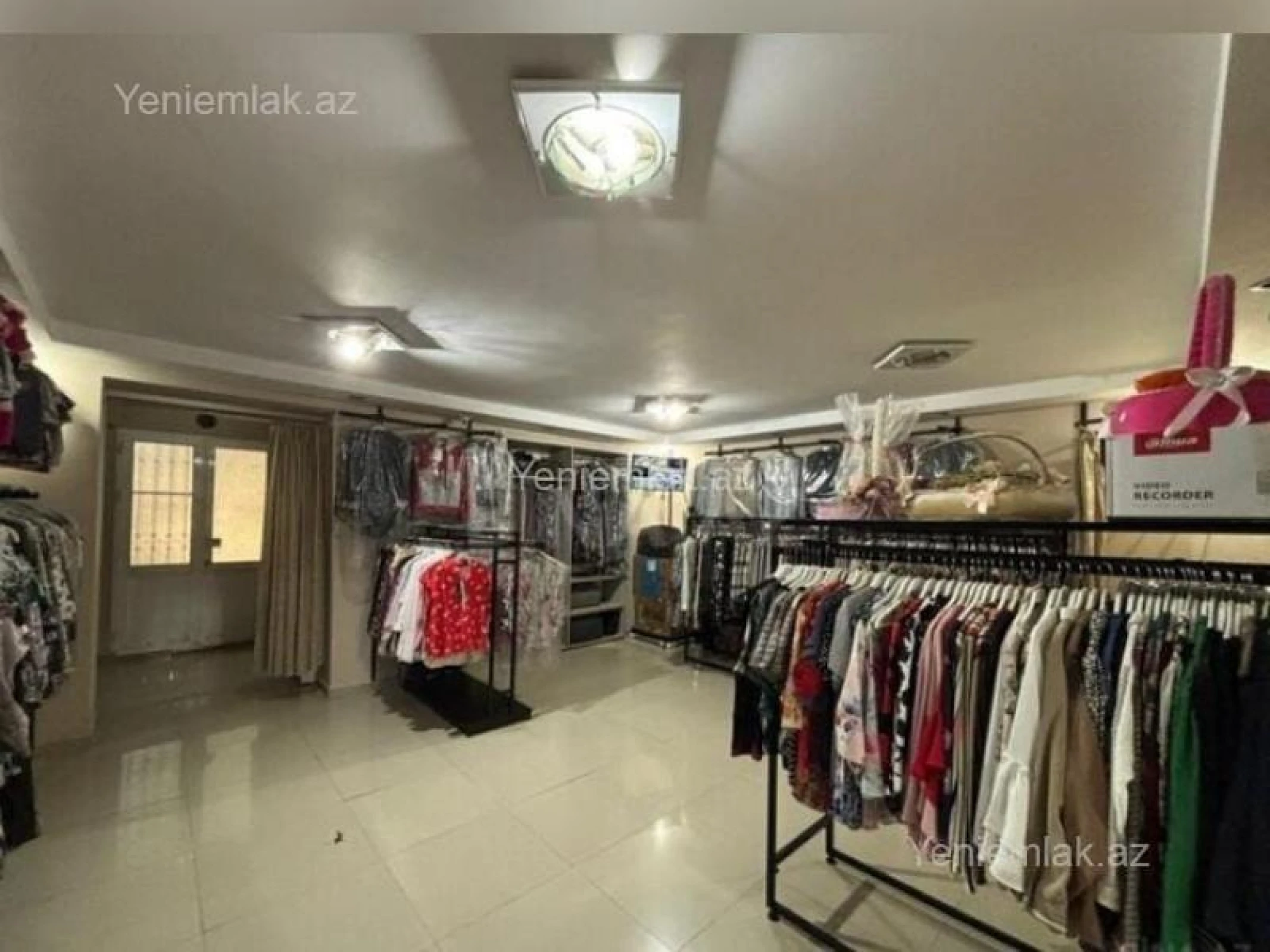 Satılır 3 otaqlı obyekt 90 m²