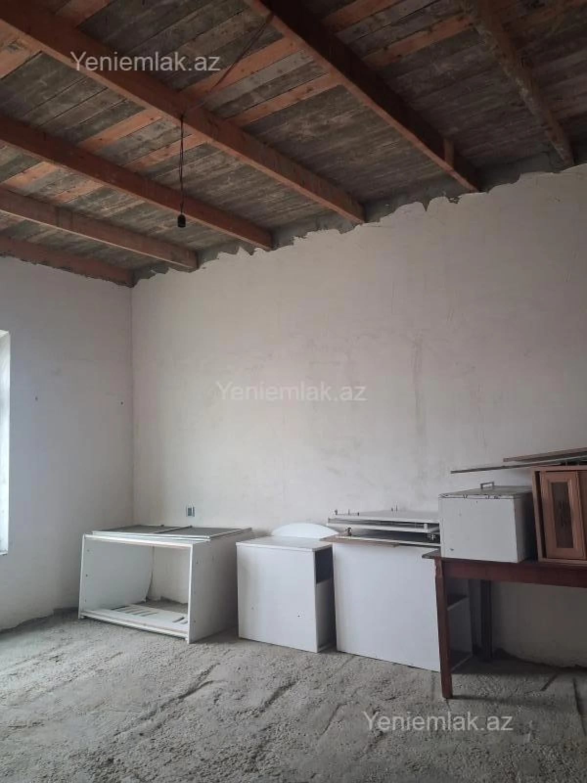 Satılır 6 otaqlı həyət evi 240 m²