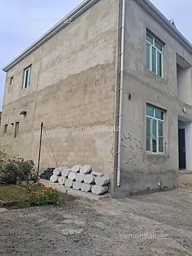 Satılır 6 otaqlı həyət evi 240 m²