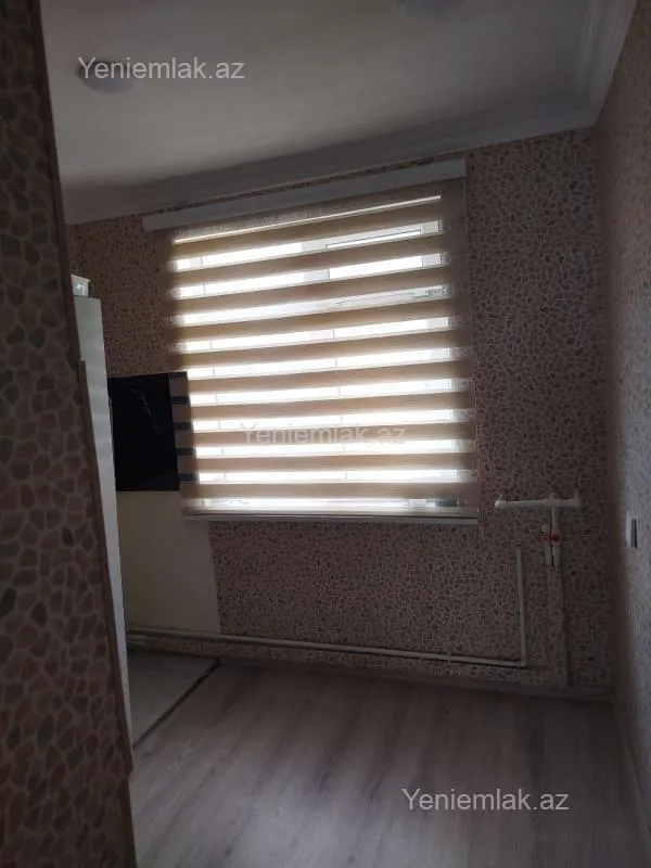 Satılır 3 otaqlı köhnə tikili 76 m²