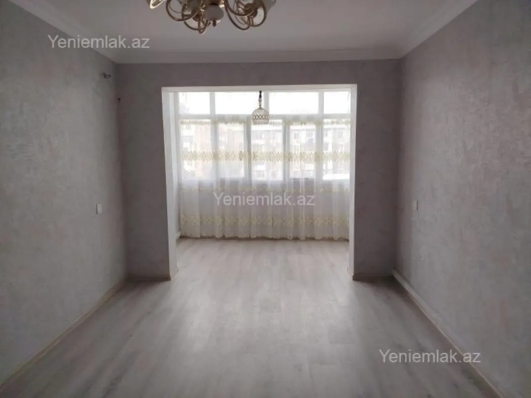 Satılır 3 otaqlı köhnə tikili 76 m²