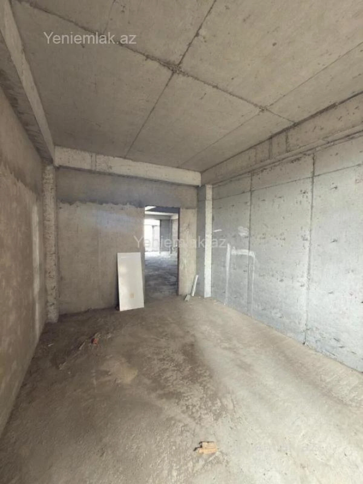 Satılır 3 otaqlı yeni tikili 130 m²