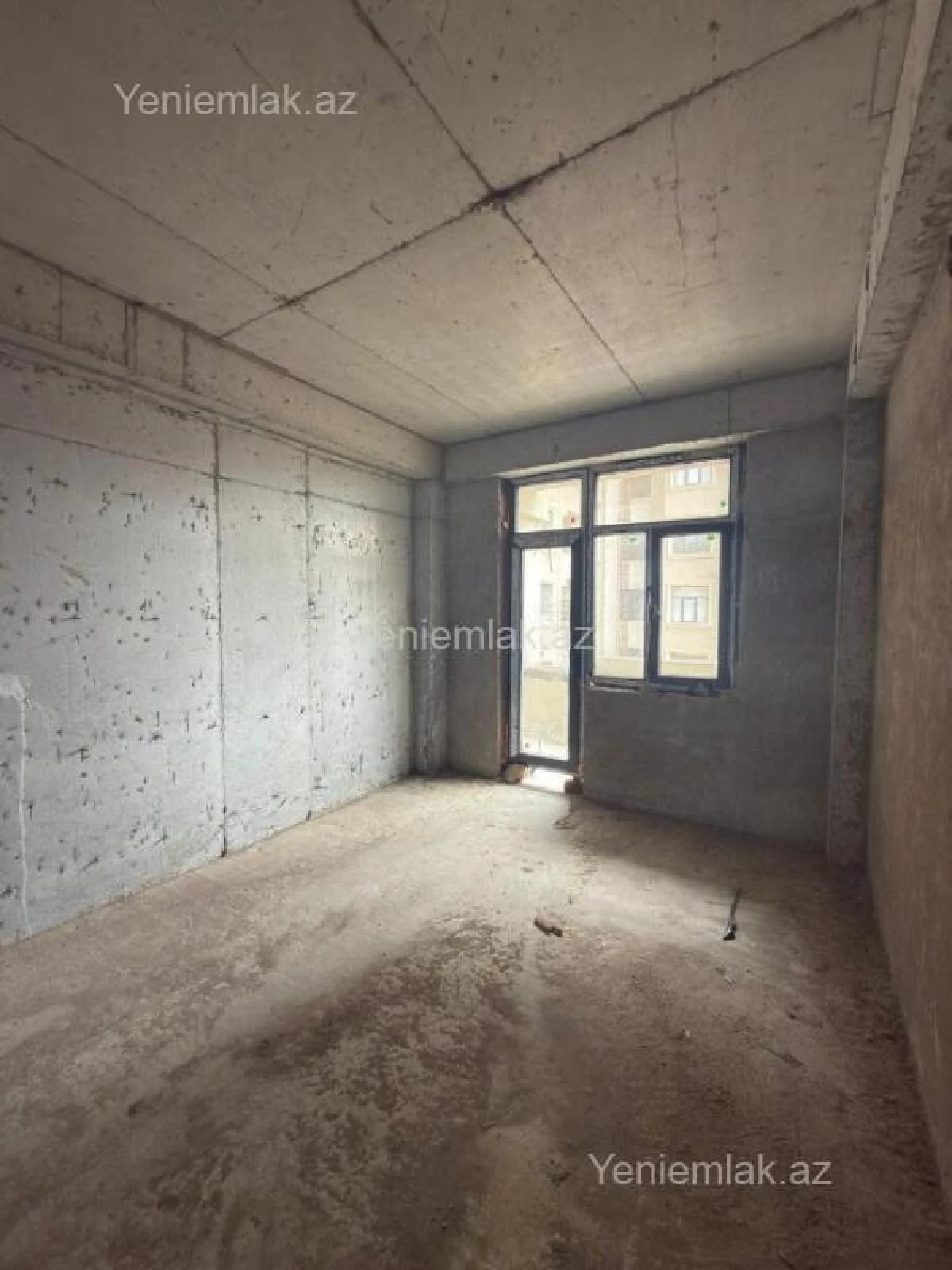 Satılır 3 otaqlı yeni tikili 130 m²
