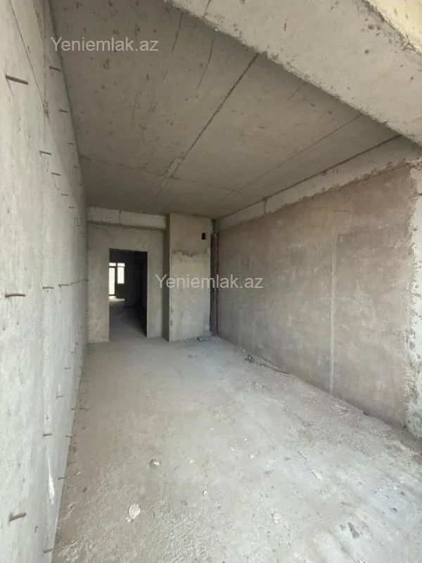 Satılır 3 otaqlı yeni tikili 130 m²