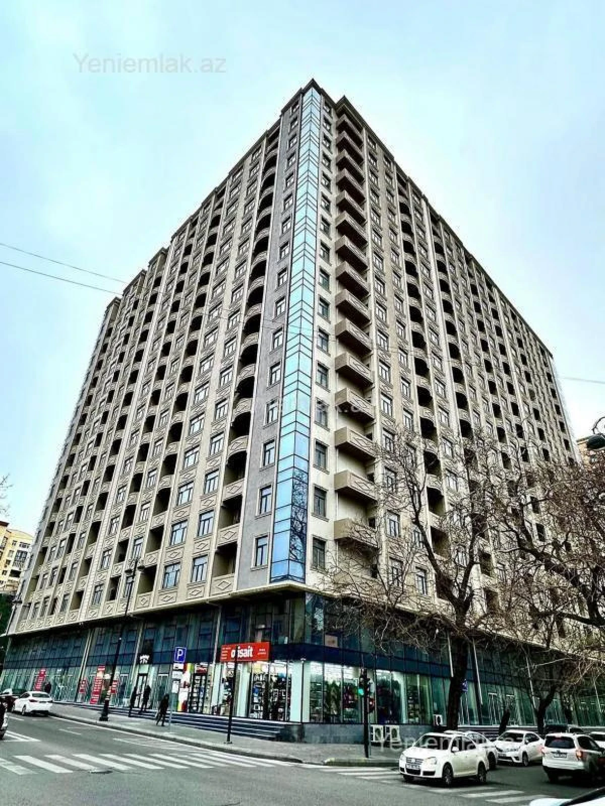 Satılır 3 otaqlı yeni tikili 130 m²