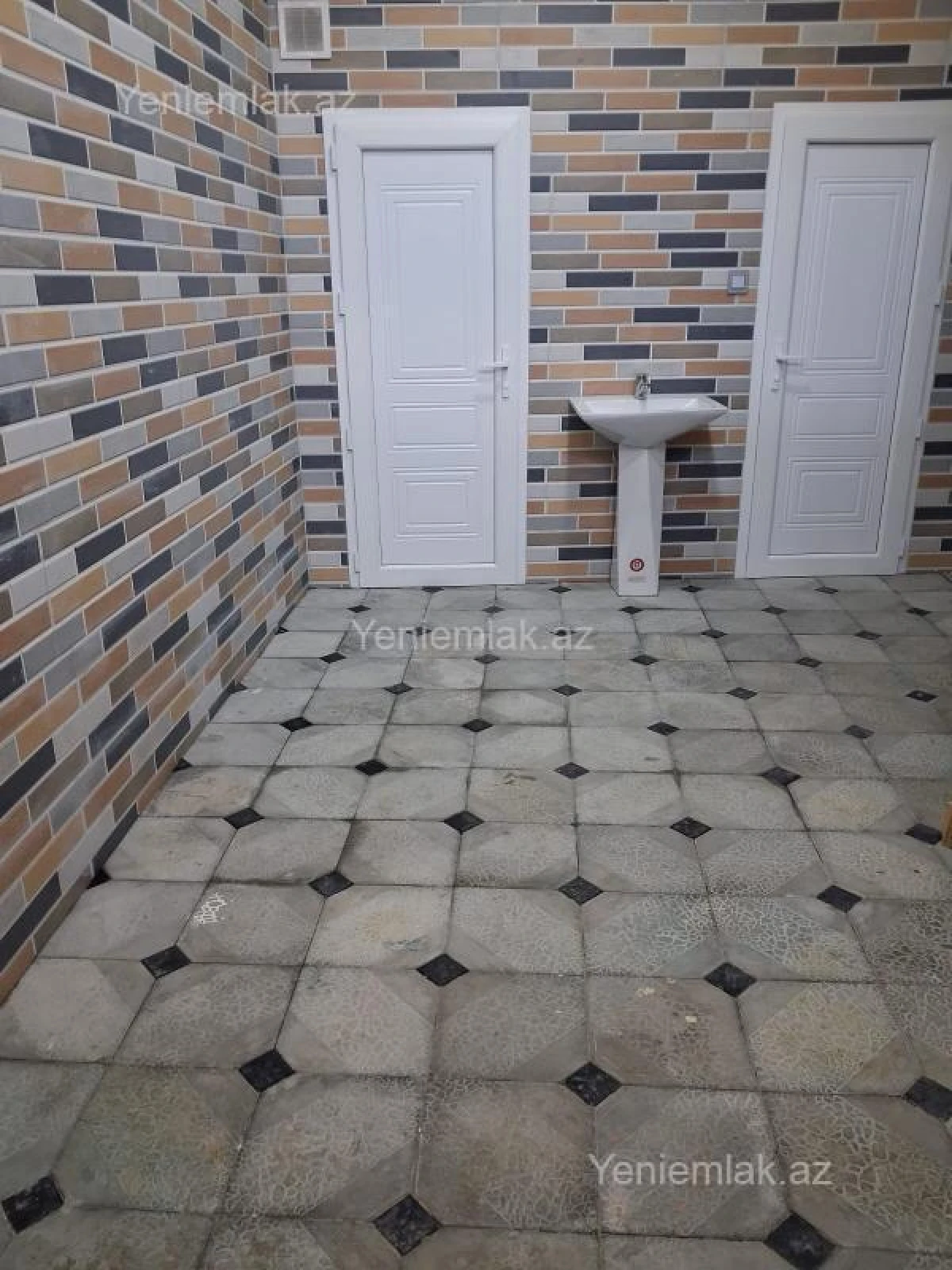 Satılır 3 otaqlı həyət evi 100 m²
