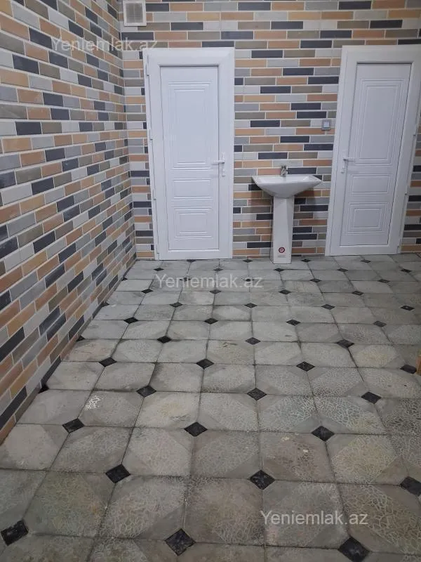 Satılır 3 otaqlı həyət evi 100 m²