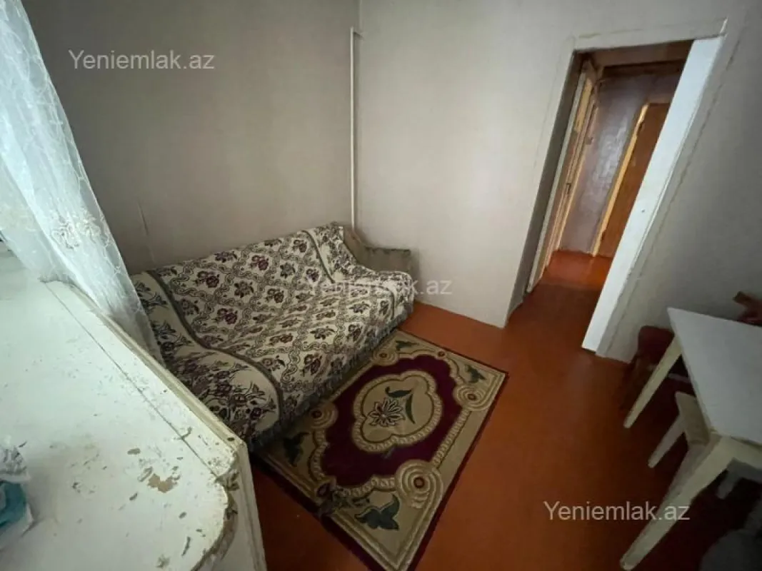 Satılır 2 otaqlı köhnə tikili 55 m²