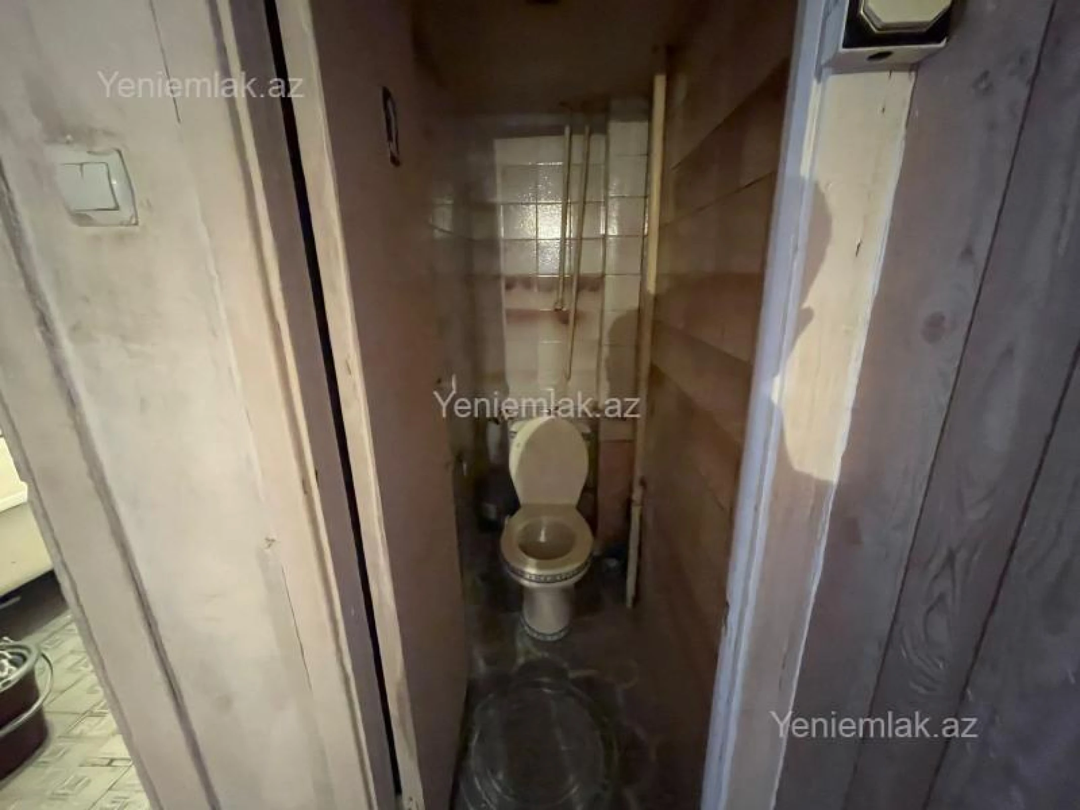 Satılır 2 otaqlı köhnə tikili 55 m²