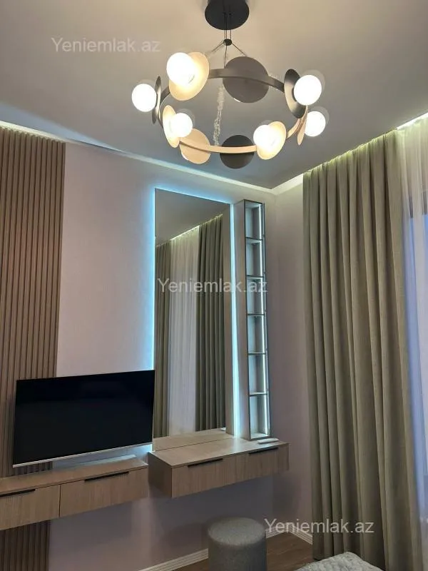 Satılır 4 otaqlı həyət evi 180 m²