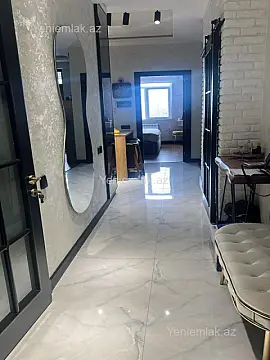 Satılır 3 otaqlı yeni tikili 70.5 m²