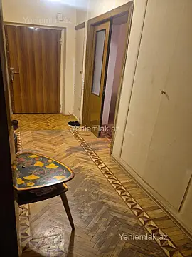 Satılır 3 otaqlı köhnə tikili 80 m²