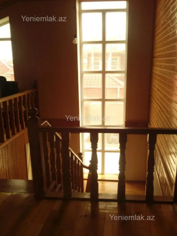 Satılır 4 otaqlı həyət evi 199 m²