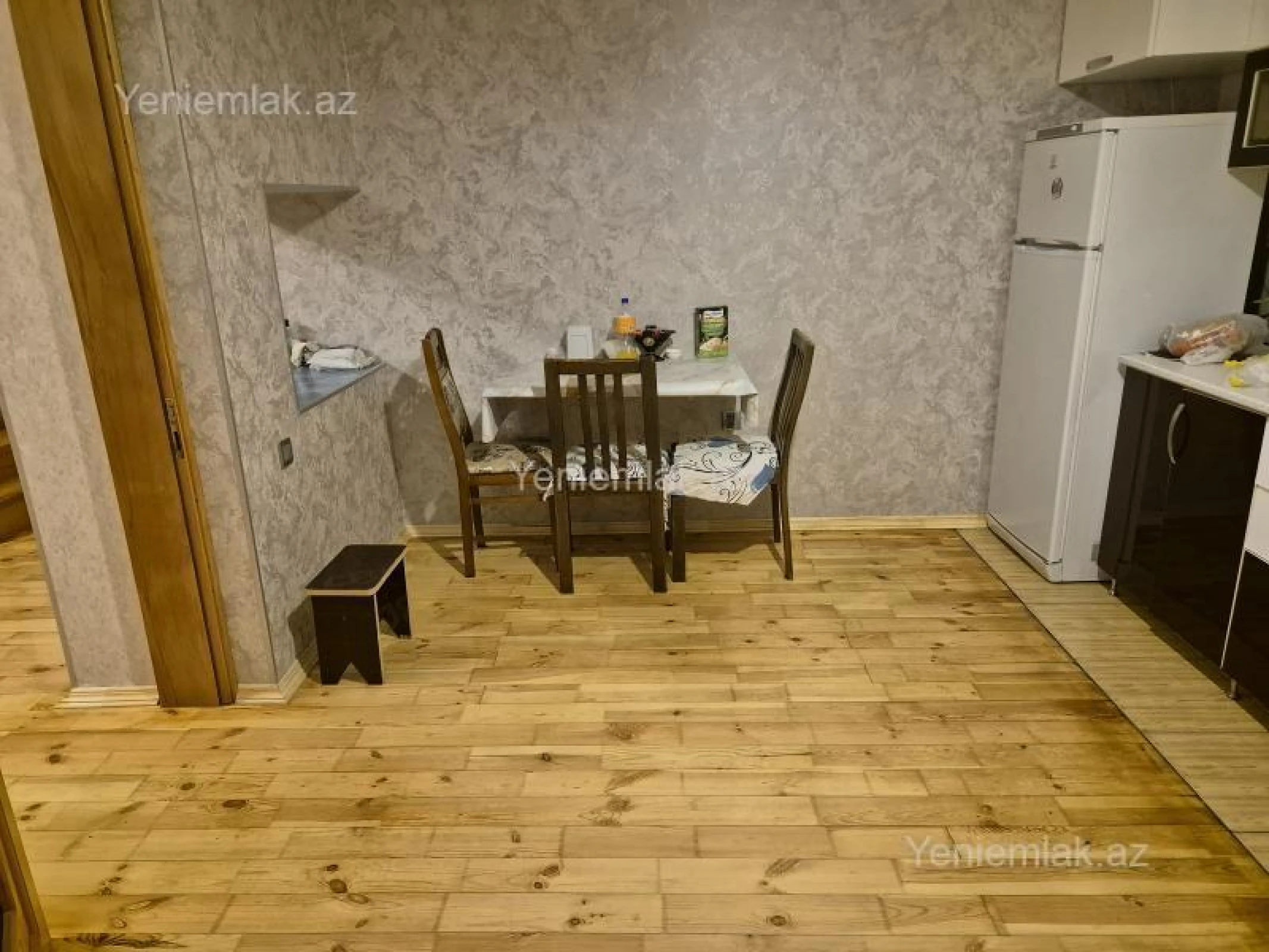 Satılır 4 otaqlı həyət evi 199 m²