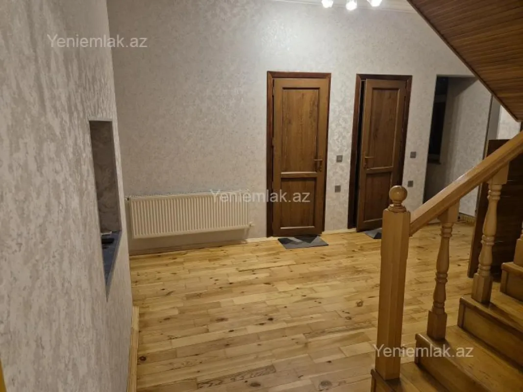 Satılır 4 otaqlı həyət evi 199 m²