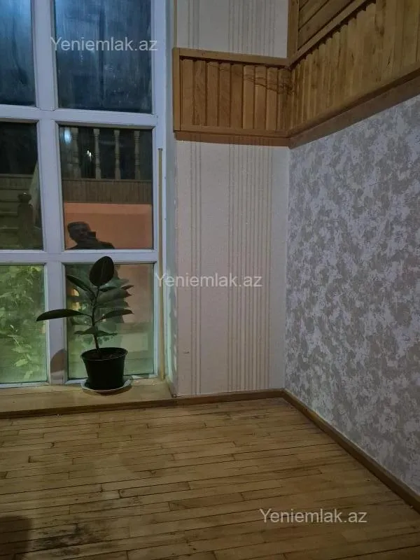 Satılır 4 otaqlı həyət evi 199 m²