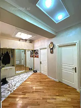 Satılır 3 otaqlı yeni tikili 84 m²