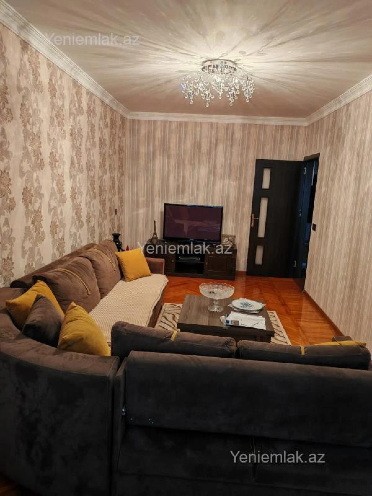 Satılır 3 otaqlı köhnə tikili 75 m²