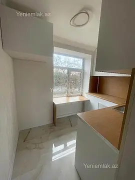 Satılır 2 otaqlı köhnə tikili 50 m²