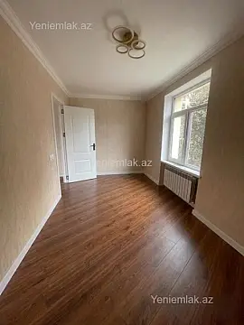 Satılır 2 otaqlı köhnə tikili 50 m²