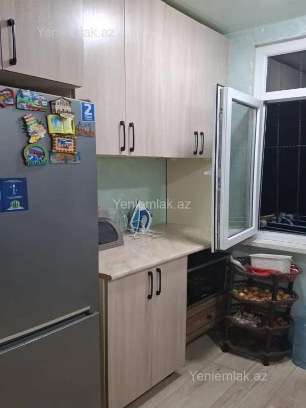 Satılır 2 otaqlı köhnə tikili 33 m²