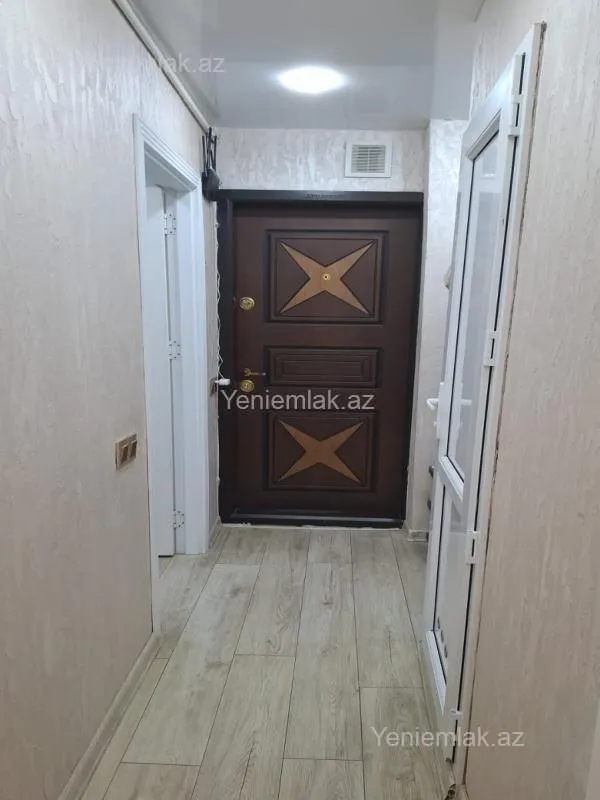 Satılır 2 otaqlı köhnə tikili 33 m²