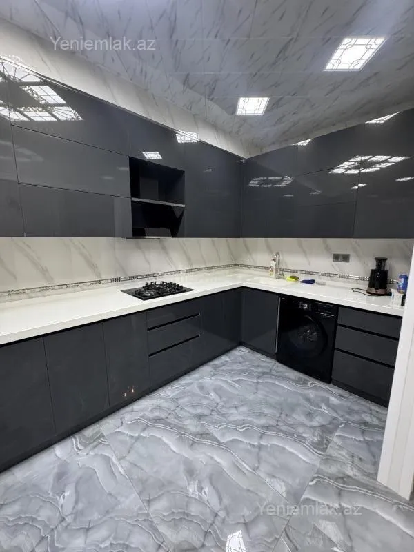 Satılır 3 otaqlı yeni tikili 103 m²