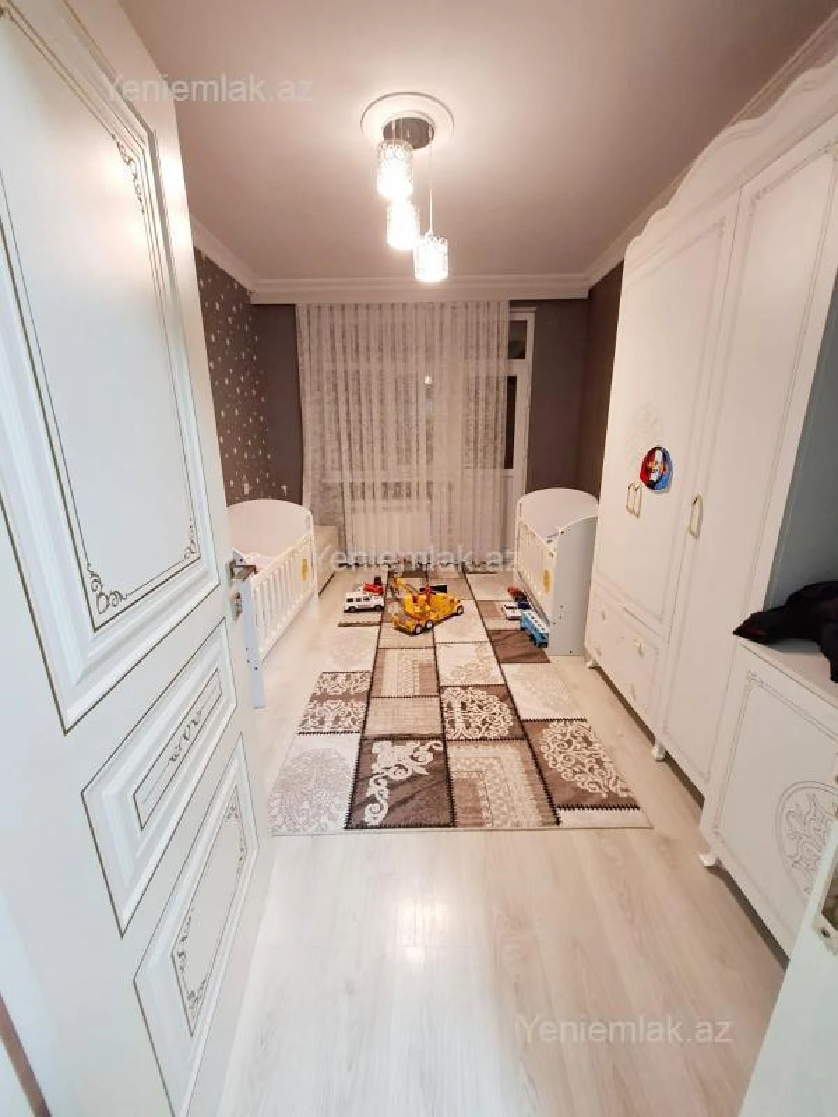 Satılır 3 otaqlı köhnə tikili 80 m²