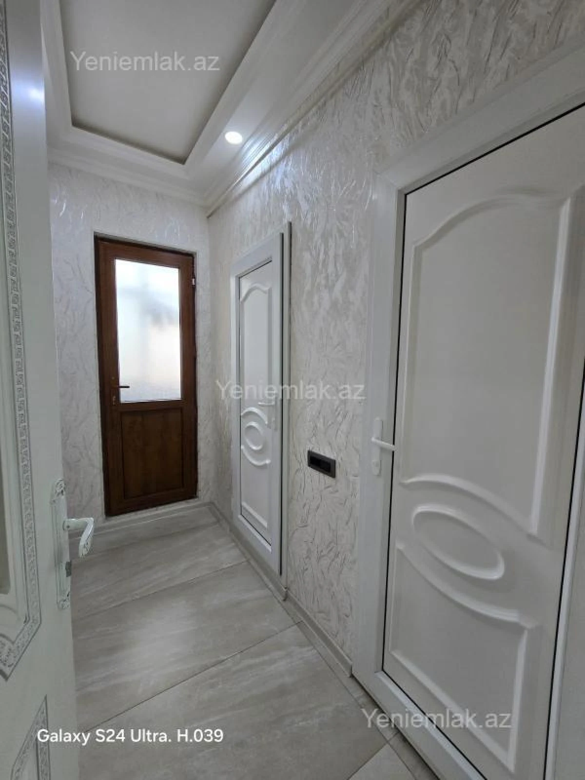 Satılır 3 otaqlı yeni tikili 76 m²