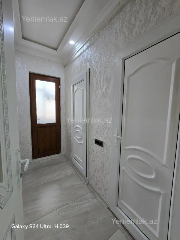 Satılır 3 otaqlı yeni tikili 76 m²