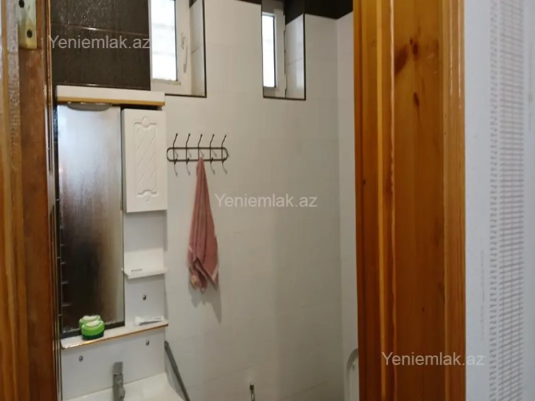 Satılır 5 otaqlı həyət evi 150 m²