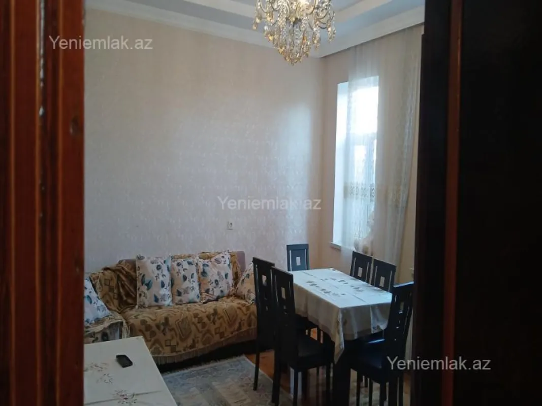 Satılır 5 otaqlı həyət evi 150 m²