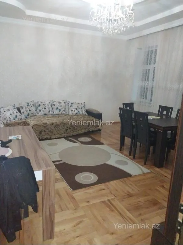 Satılır 5 otaqlı həyət evi 150 m²