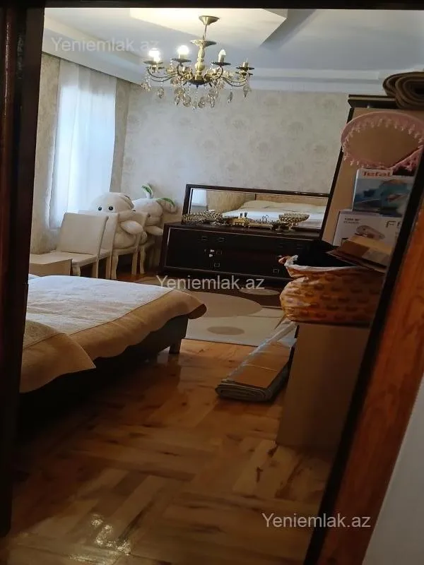 Satılır 5 otaqlı həyət evi 150 m²