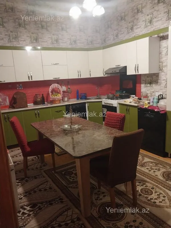 Satılır 5 otaqlı həyət evi 150 m²