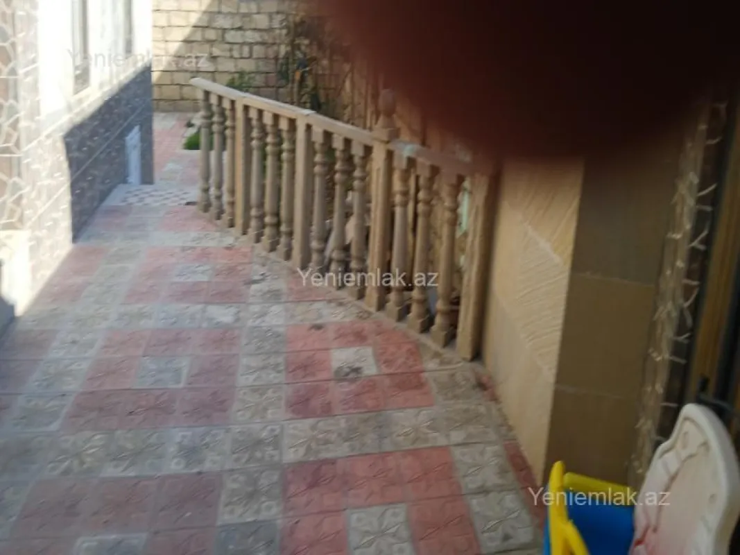 Satılır 5 otaqlı həyət evi 150 m²