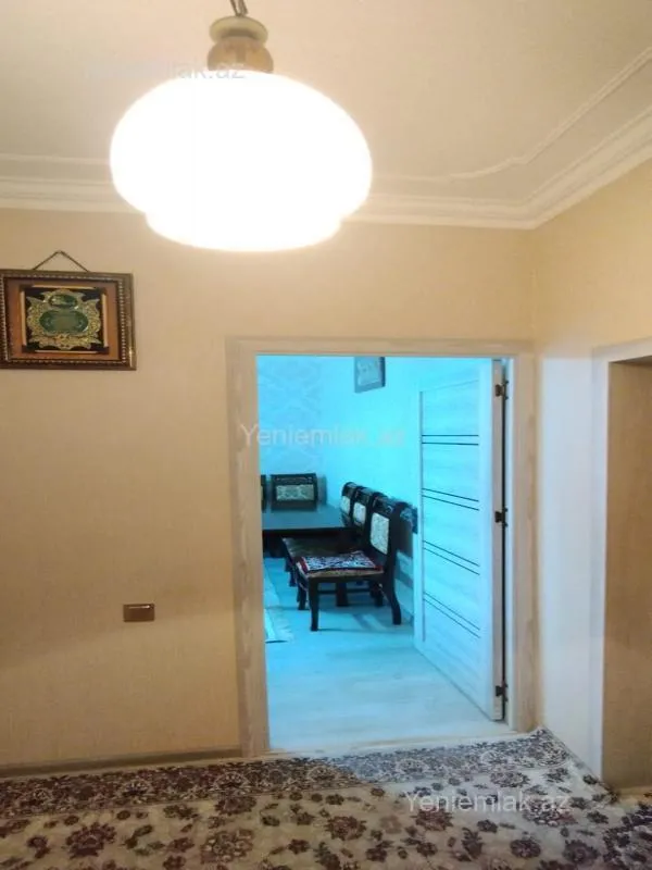Satılır 3 otaqlı köhnə tikili 75 m²