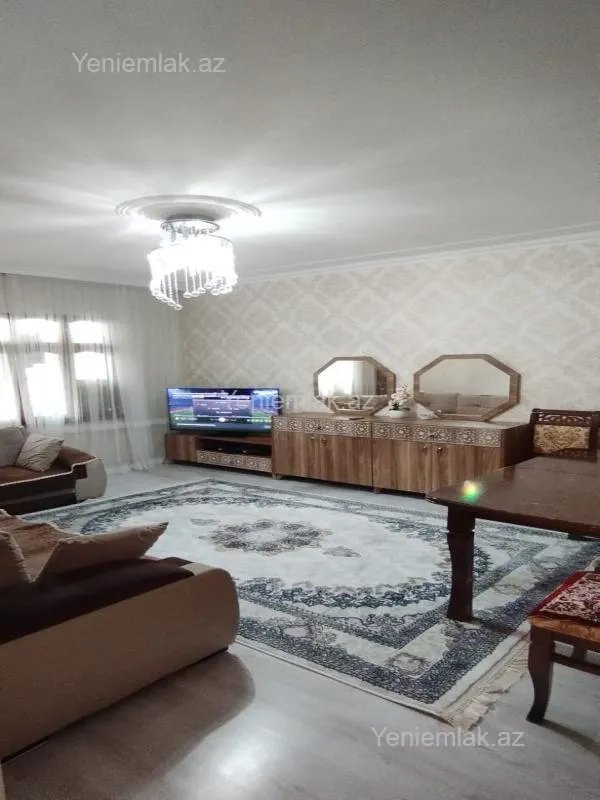 Satılır 3 otaqlı köhnə tikili 75 m²