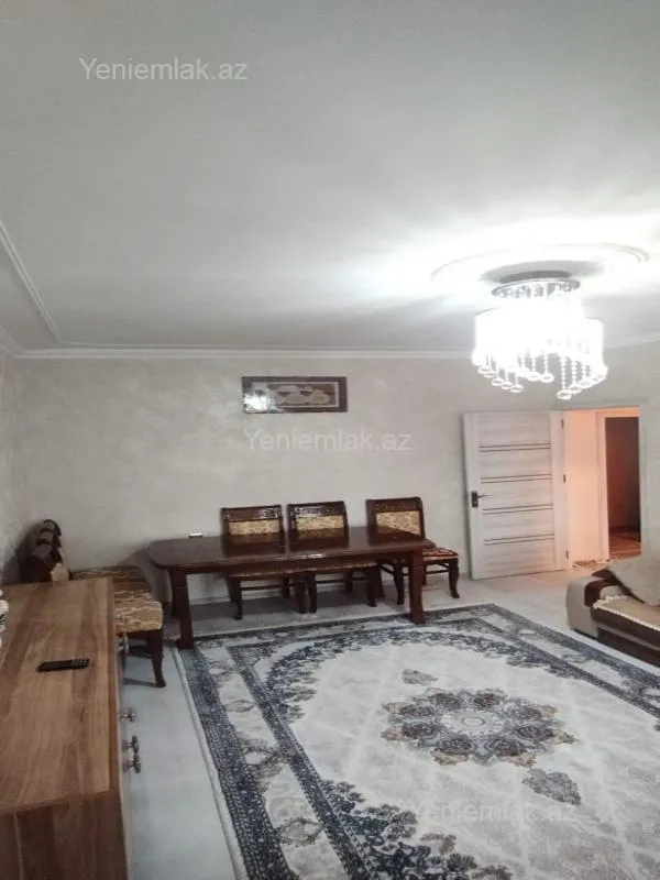 Satılır 3 otaqlı köhnə tikili 75 m²