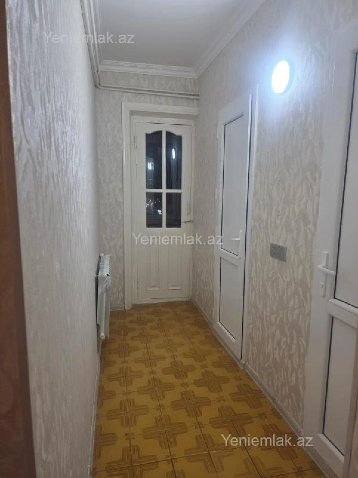 Satılır 3 otaqlı köhnə tikili 73 m²