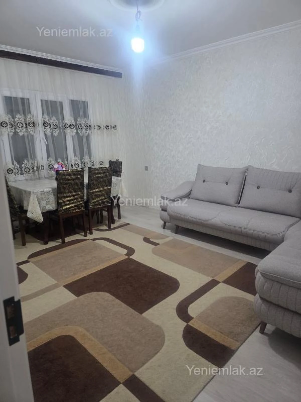 Satılır 3 otaqlı köhnə tikili 73 m²