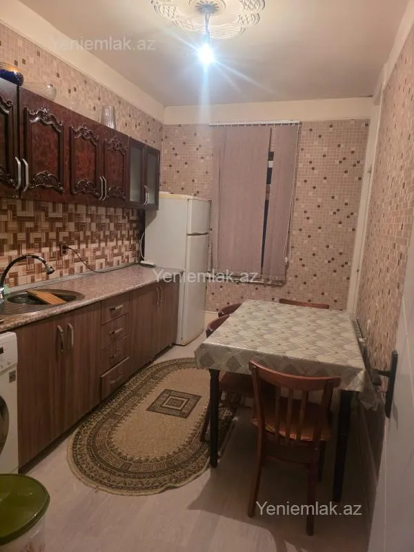 Satılır 3 otaqlı köhnə tikili 73 m²