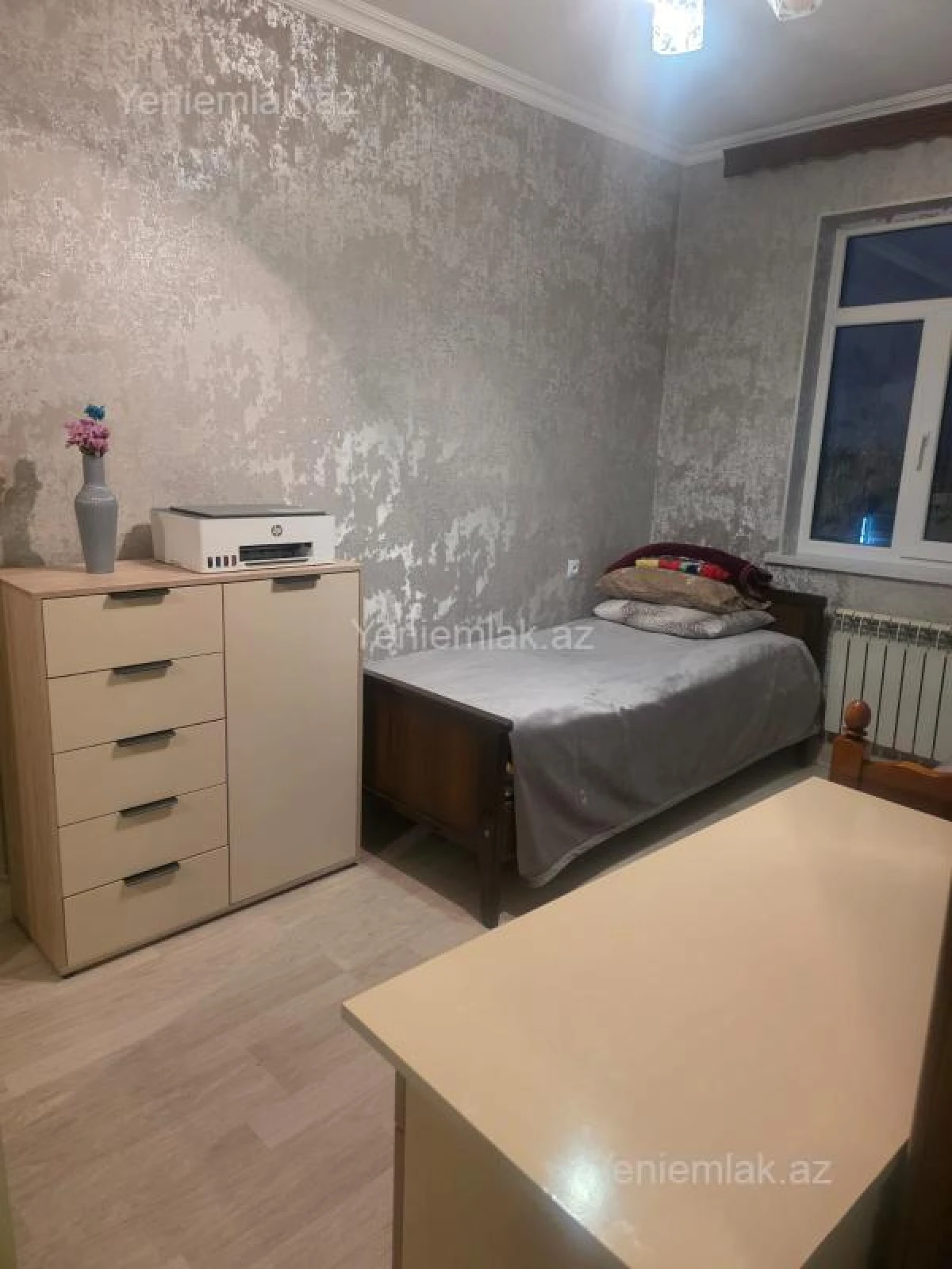 Satılır 3 otaqlı köhnə tikili 73 m²