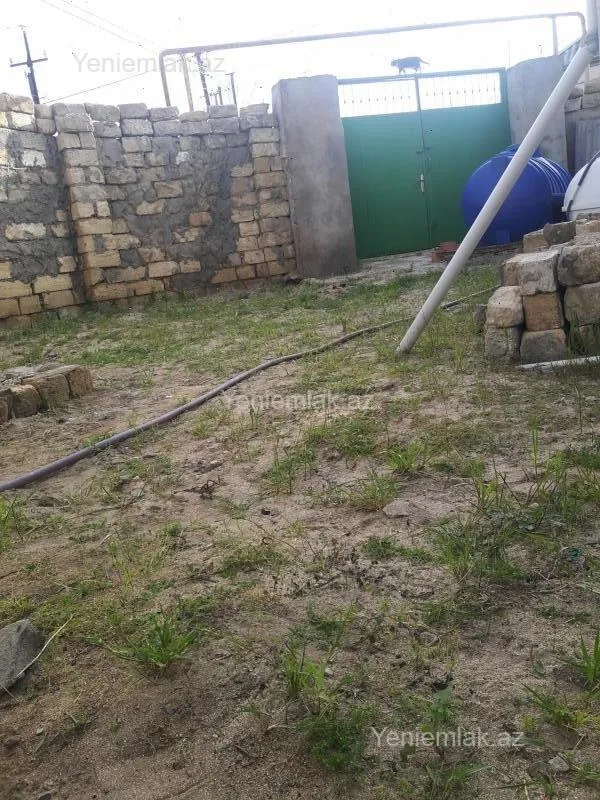 Satılır 2 otaqlı həyət evi 59 m²