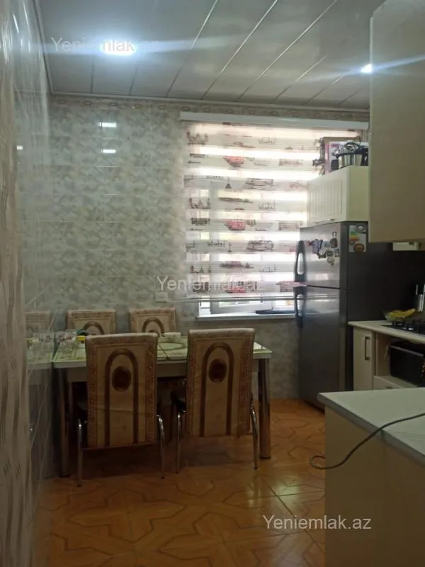 Satılır 2 otaqlı köhnə tikili 50 m²