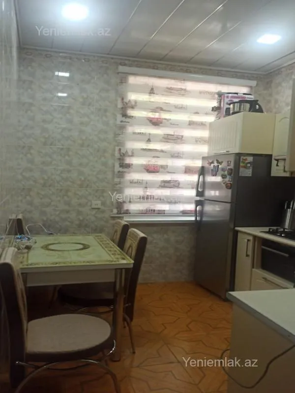 Satılır 2 otaqlı köhnə tikili 50 m²