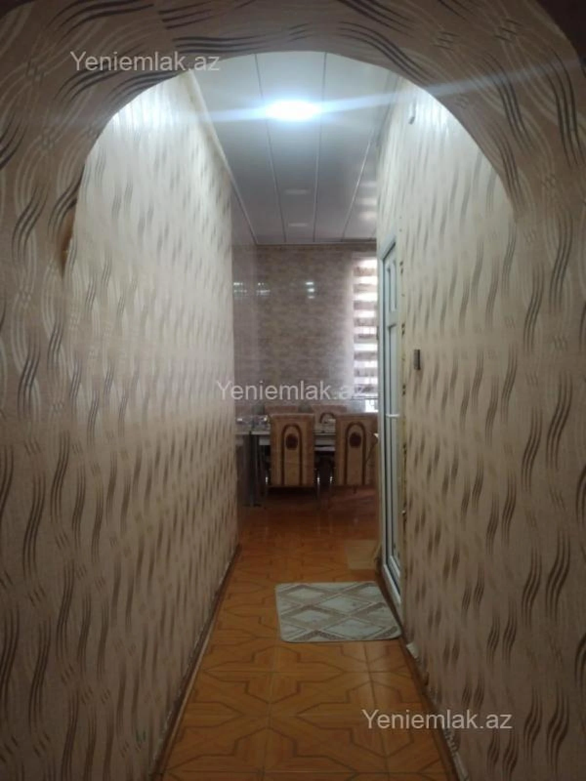 Satılır 2 otaqlı köhnə tikili 50 m²