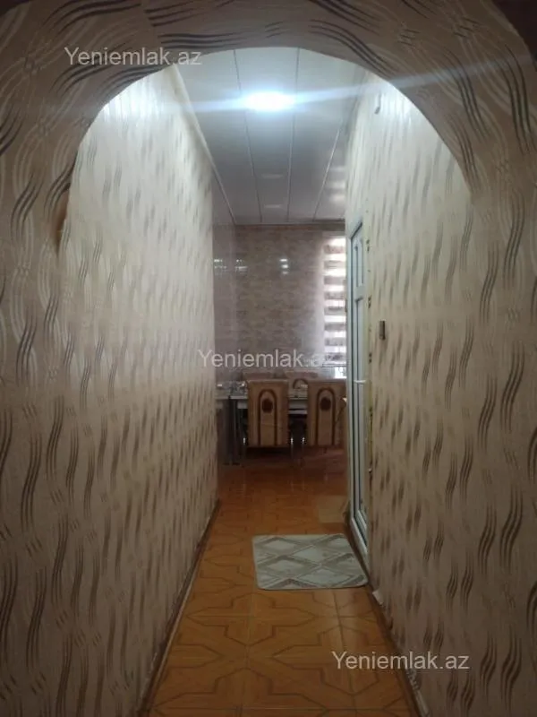 Satılır 2 otaqlı köhnə tikili 50 m²