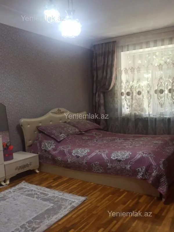 Satılır 2 otaqlı köhnə tikili 50 m²